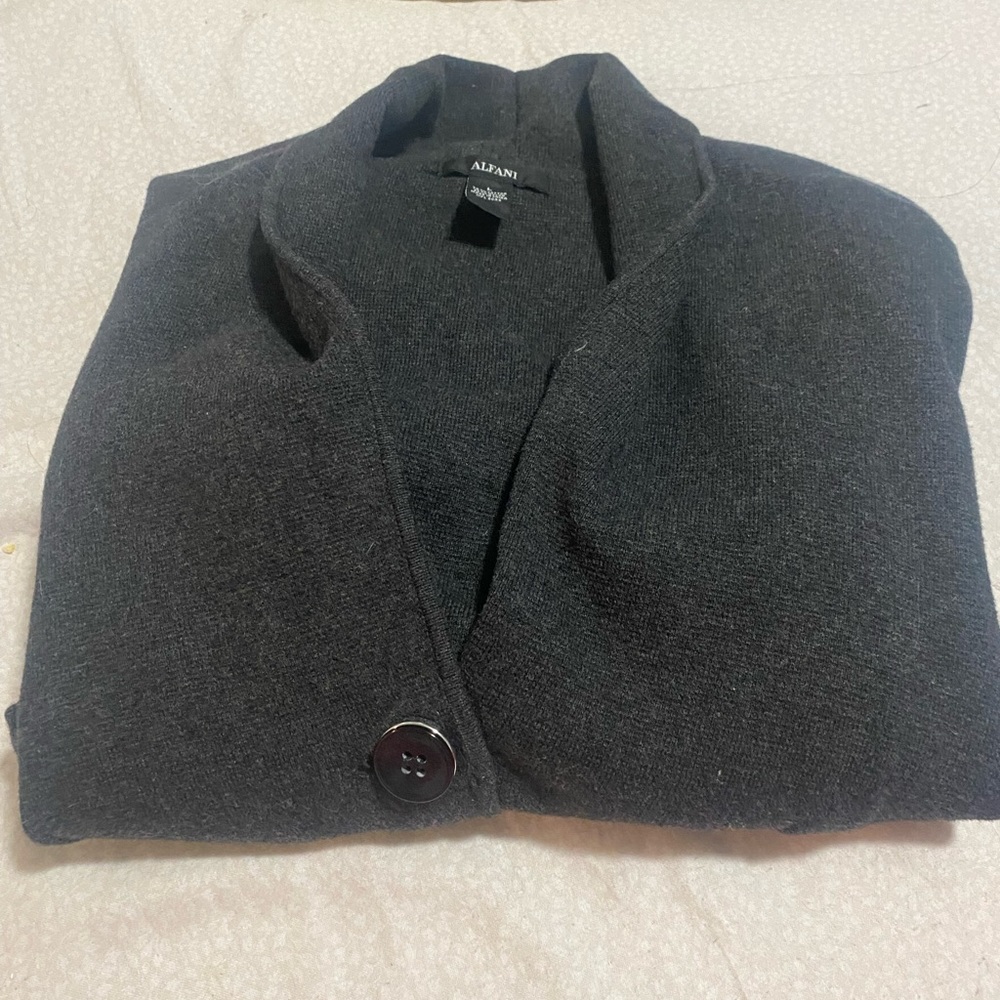 Alfani wool blend 3/6 length sleeve jacket in dark grey size L or 10